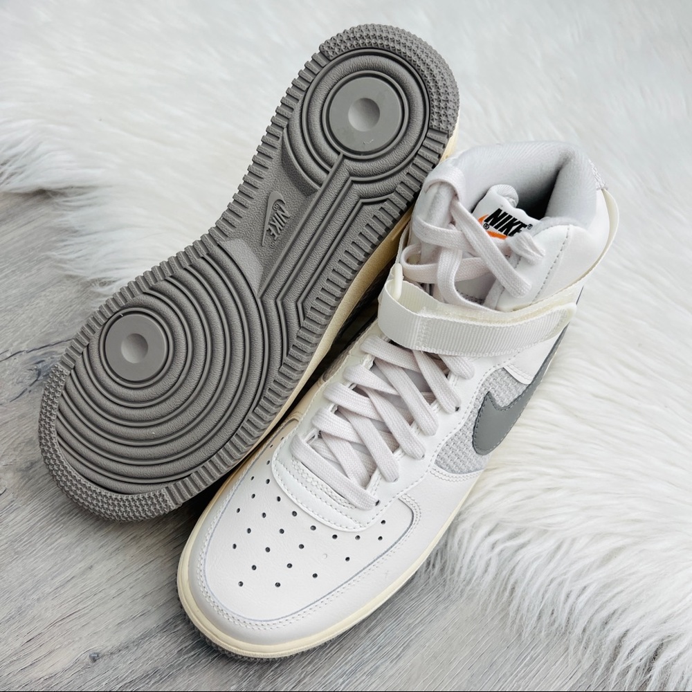 NWT Nike Air Force 1 High LE Women’s Shoes - Picture 2 of 6
